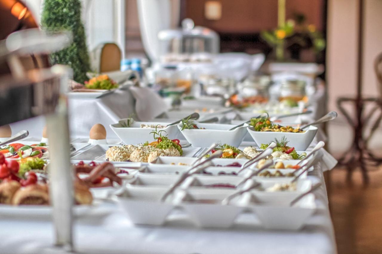 The Amber Business & Spa Hotel Olesnica  Bagian luar foto