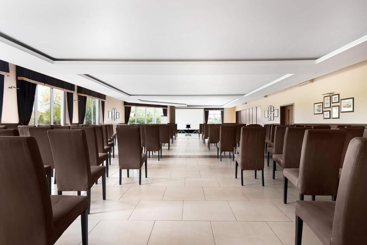 The Amber Business & Spa Hotel Olesnica  Bagian luar foto