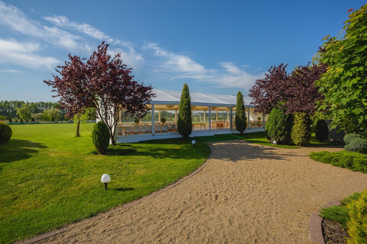 The Amber Business & Spa Hotel Olesnica  Bagian luar foto